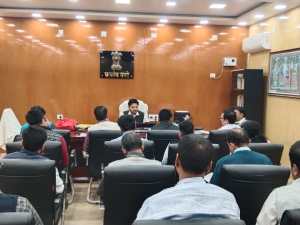 Madhubani News: आम मतदाताओं में जागरूकता फ़ैलाने को एक अहम् बैठक, जिलाधिकारी 