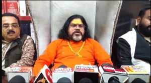 बागेश्वर धाम यात्रा विवाद: स्वामी सच्चिदानंद बागेश्वर धाम यात्रा विवाद पर प्रतिक्रिया देते हुए