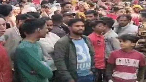 jhansi-nia-raid-mufti-khalid-crowd-rescue-foreign-funding-case