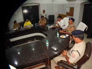 Hardoi News: DM strict regarding illegal liquor, action will be taken under gangster