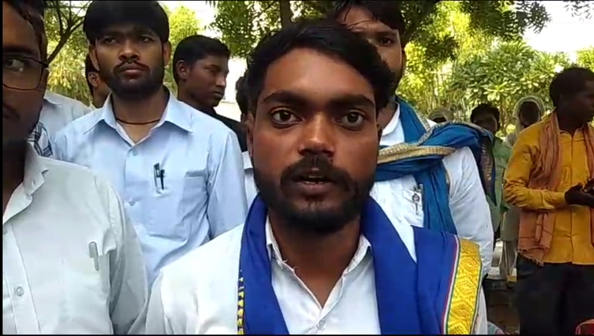 BANDA NEWS: महिला का क्षति विक्षत अवस्था में मिला शव, परिजनों ने लगाया गैंगरेप के बाद निर्मम हत्या का आरोप