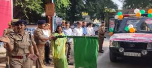 फतेहपुर में मिशन शक्ति के चौथे चरण का शुभारंभ, डीएम, एसपी ने झण्‍डी दिखाकर रैली को किया रवाना 