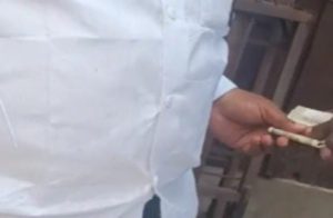 कानूनगो के कारनामे से कलेक्टर नाराज़, रिश्वत लेने का वीडियो हुआ वायरल