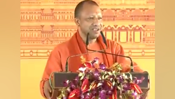 PM Narendra Modi inaugurated shree kalkidham mandir in sambhal of UP