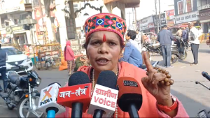 साध्वी प्राची का सवाल: मुजफ्फरनगर में संभल कांड पर बयान देते हुए